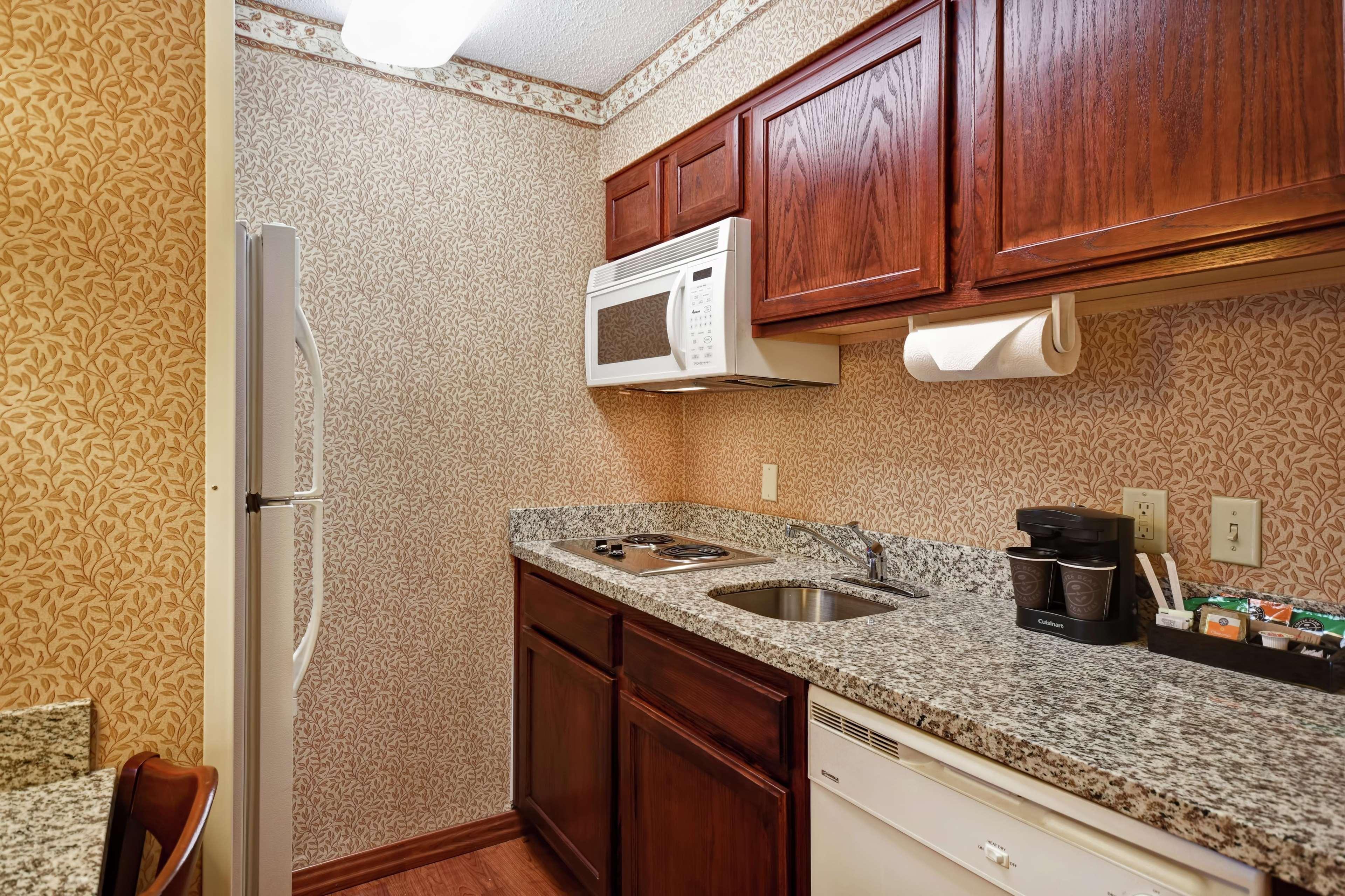 Homewood Suites By Hilton Chester Extérieur photo