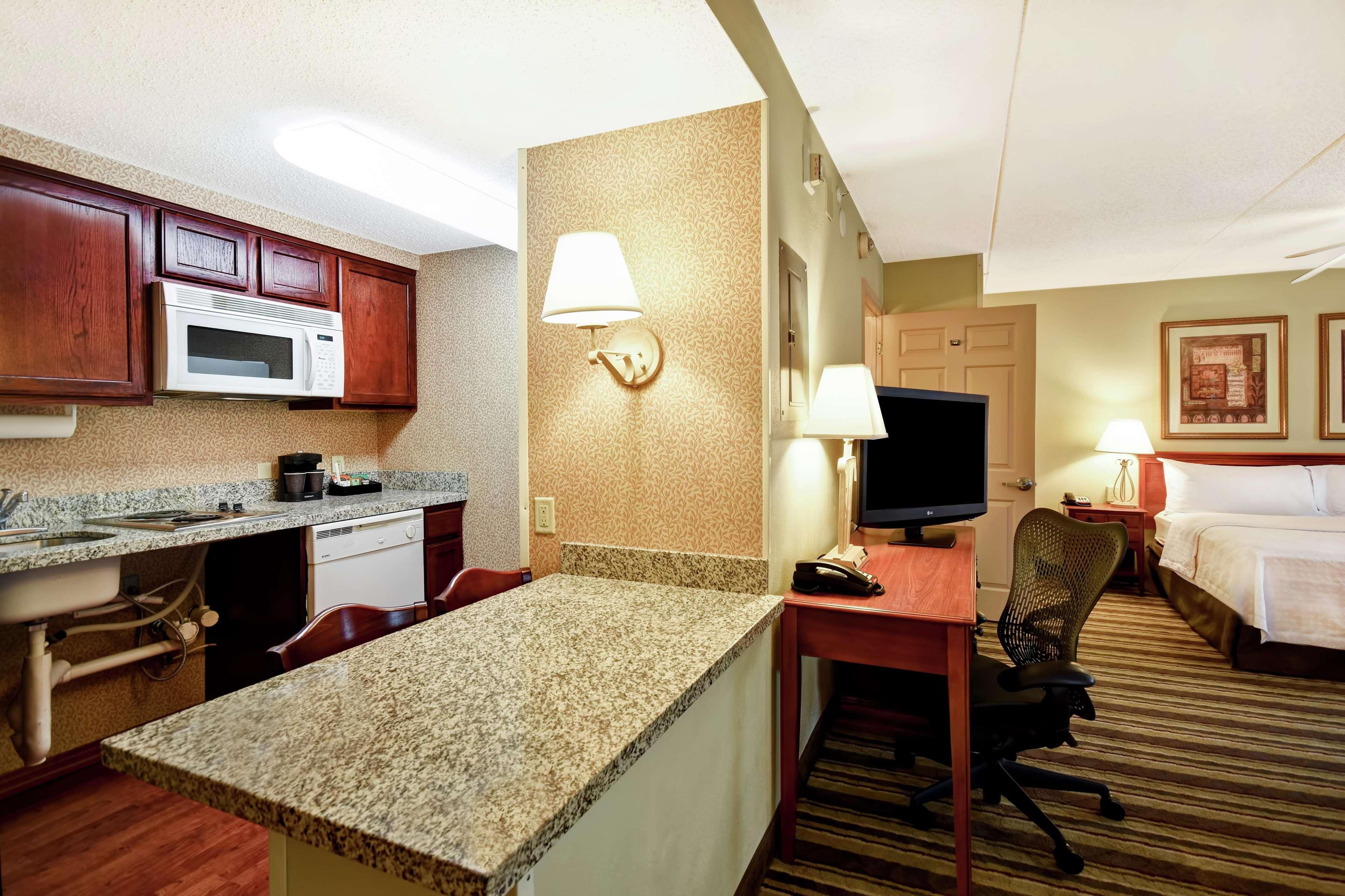 Homewood Suites By Hilton Chester Extérieur photo