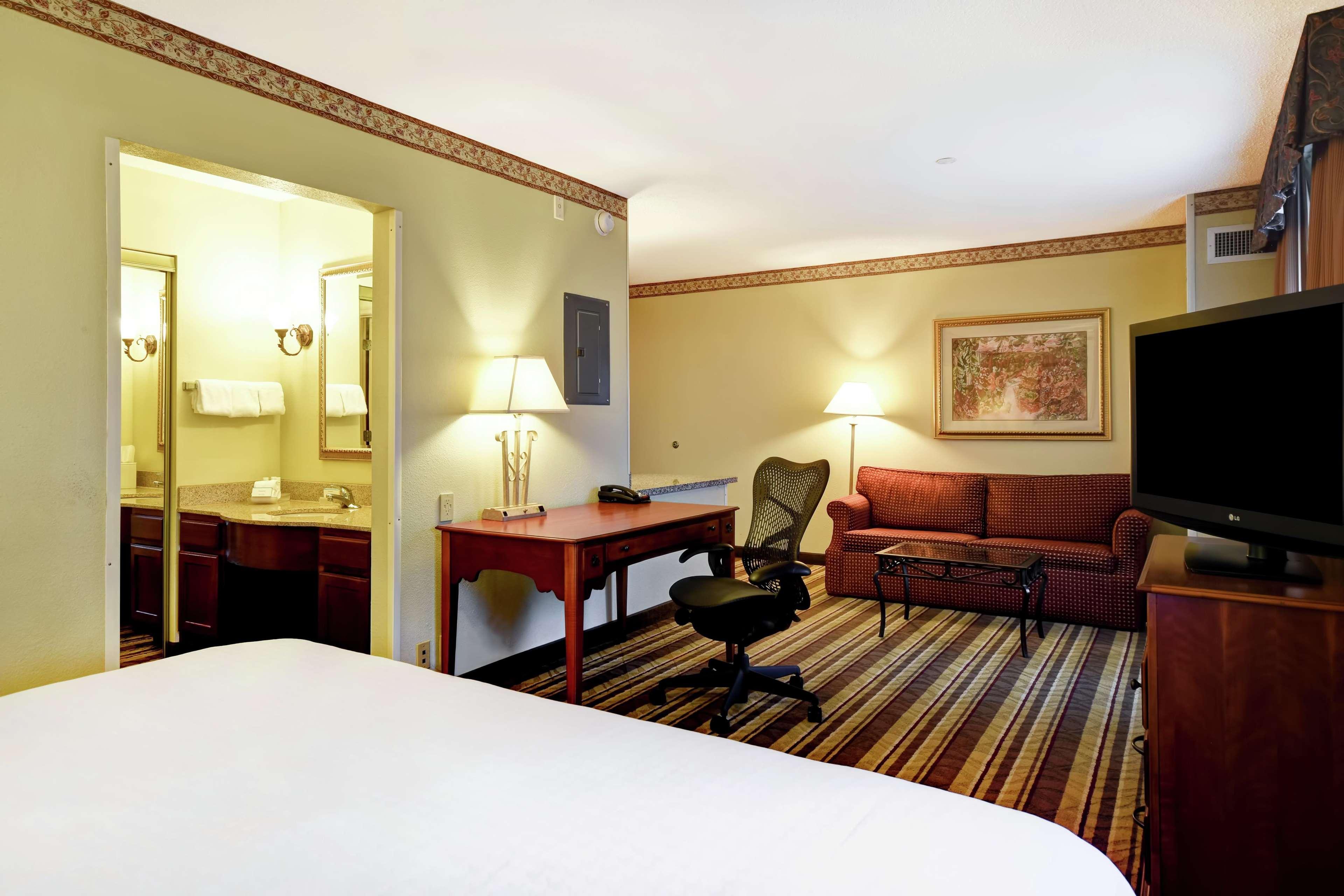 Homewood Suites By Hilton Chester Extérieur photo