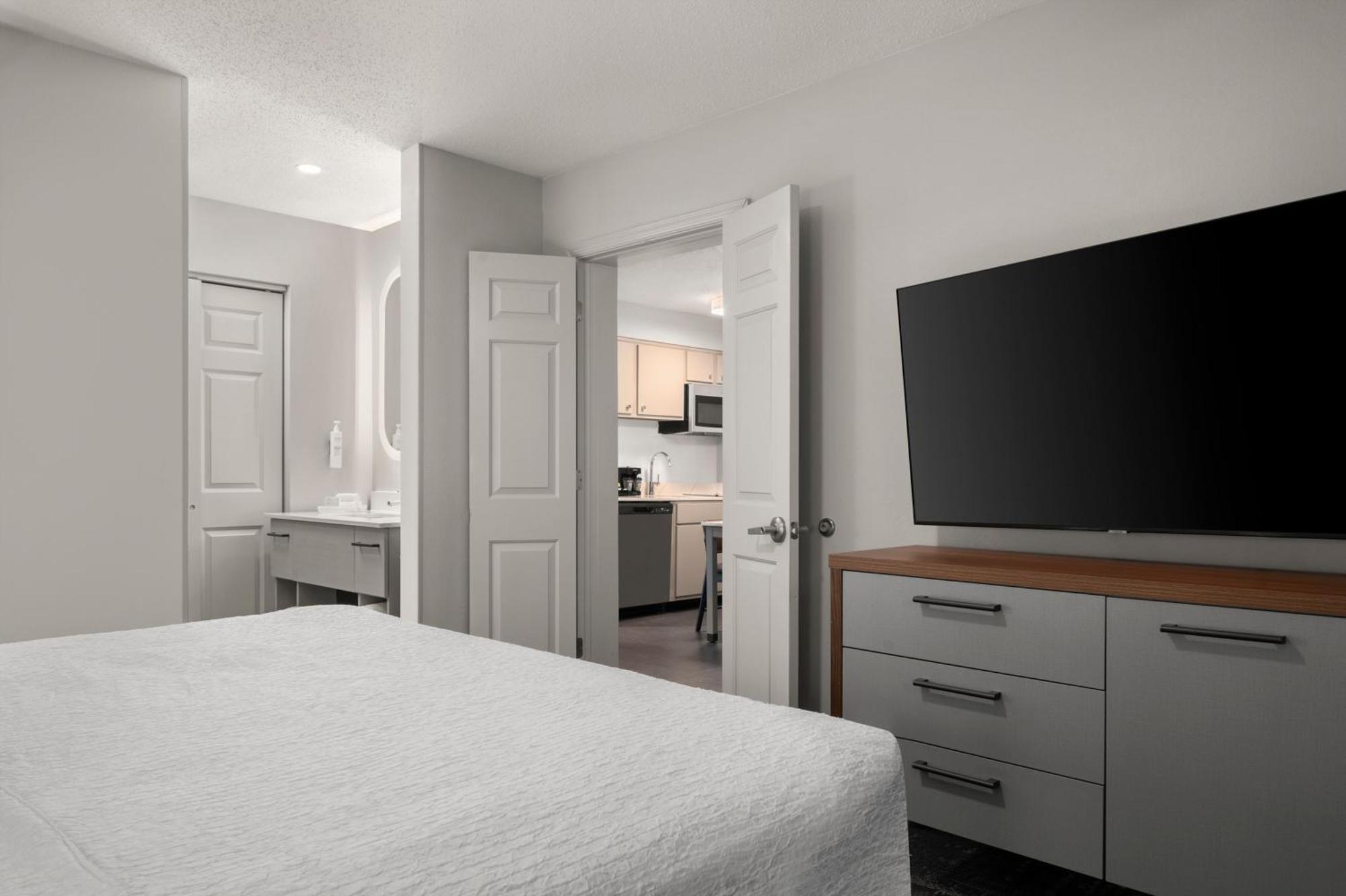Homewood Suites By Hilton Chester Extérieur photo