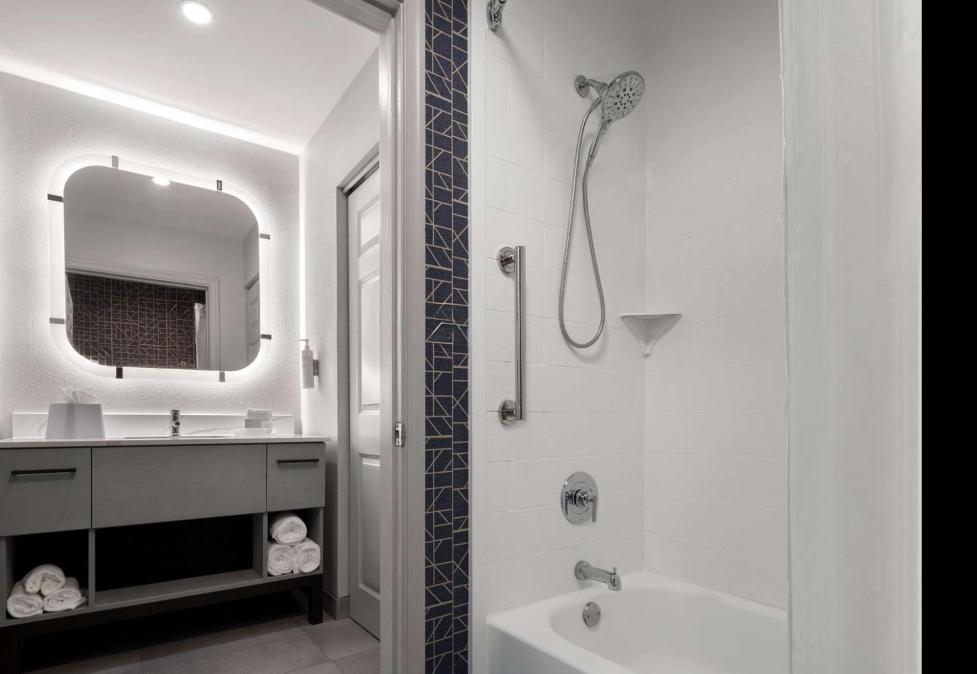 Homewood Suites By Hilton Chester Extérieur photo