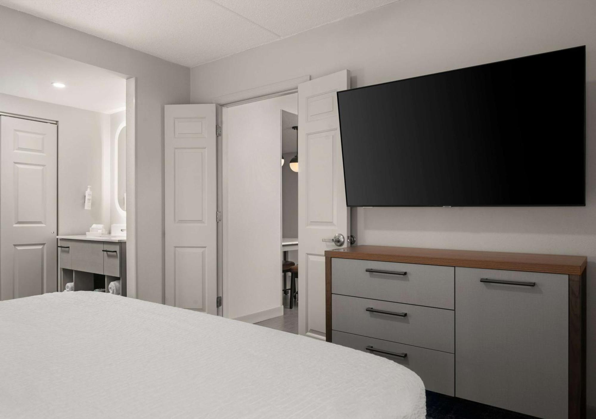 Homewood Suites By Hilton Chester Extérieur photo